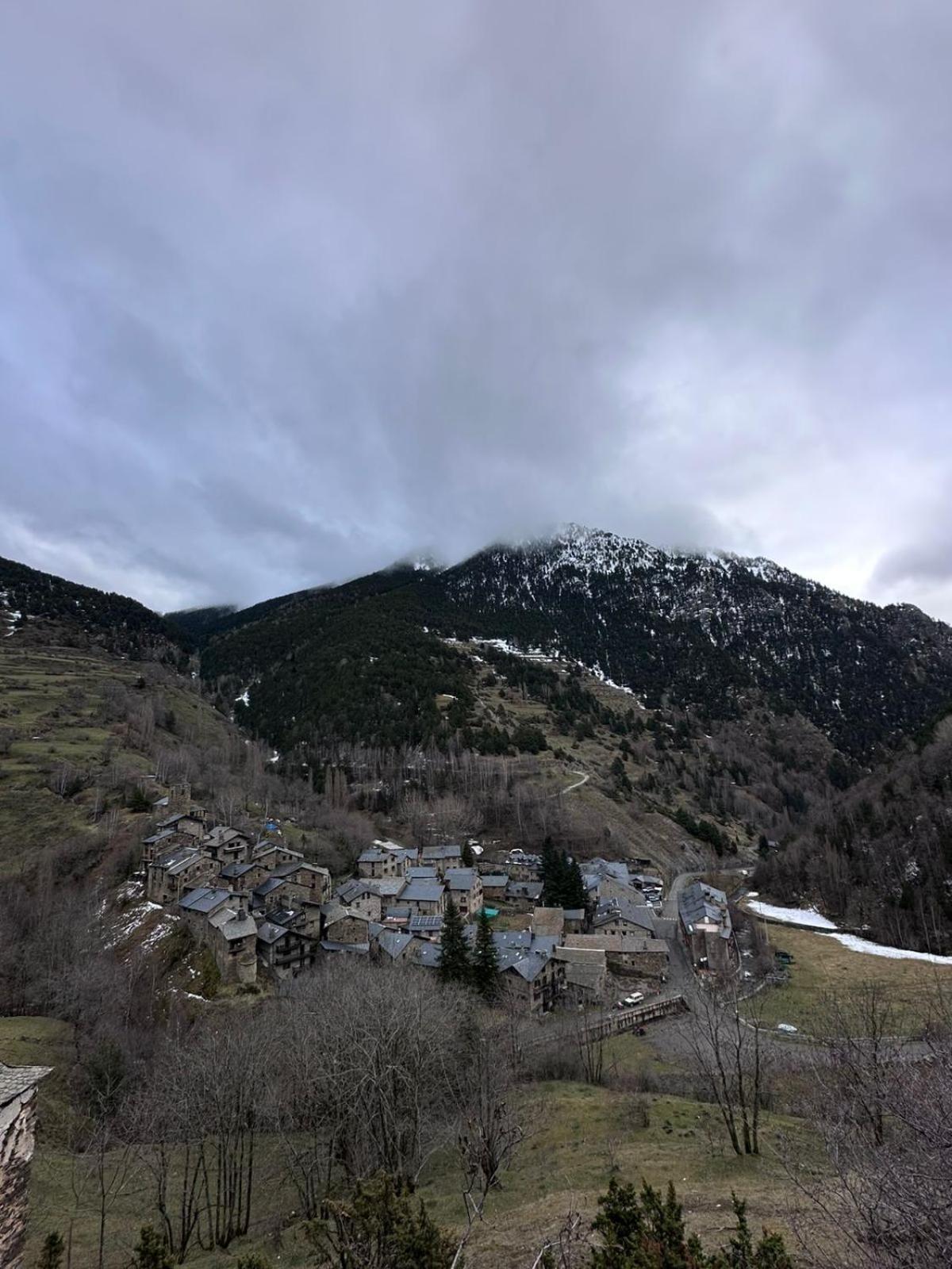 Valls Valira Os de Civis